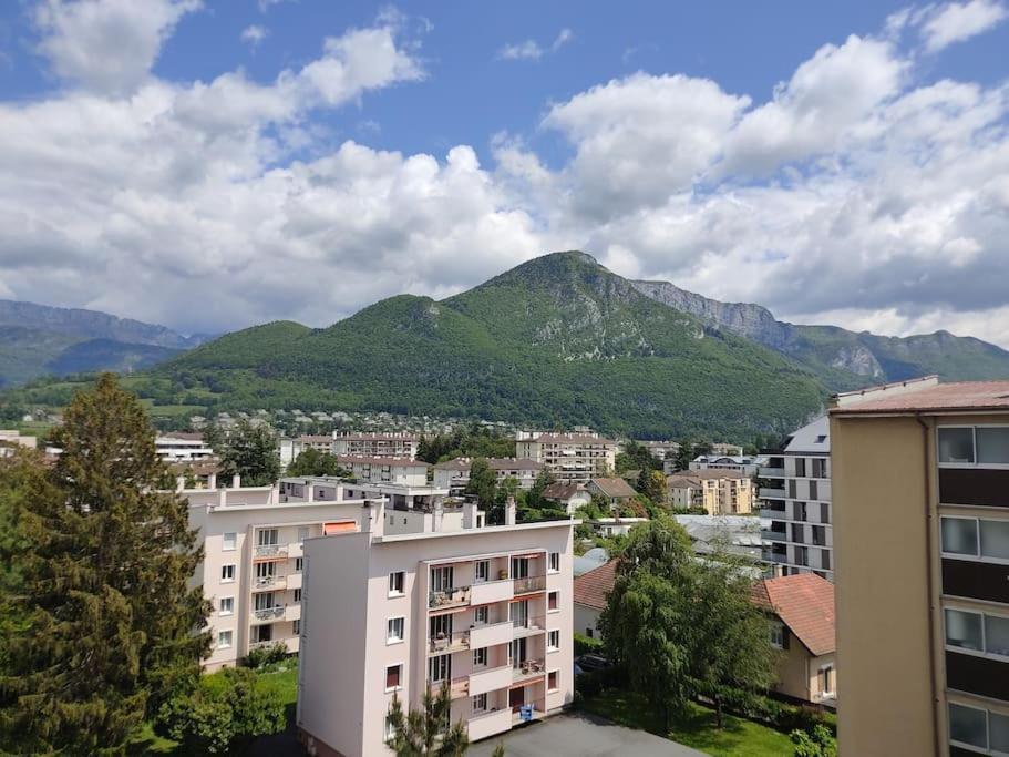 Entre Lac Et Montagne Annecy Esterno foto
